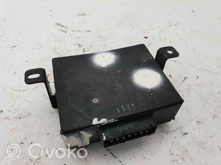 BMW 5 E34 Tow bar trailer control unit/module 1390351