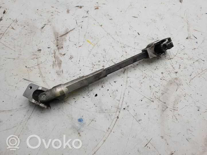 BMW 3 E90 E91 Giunto cardanico del piantone dello sterzo 6768157