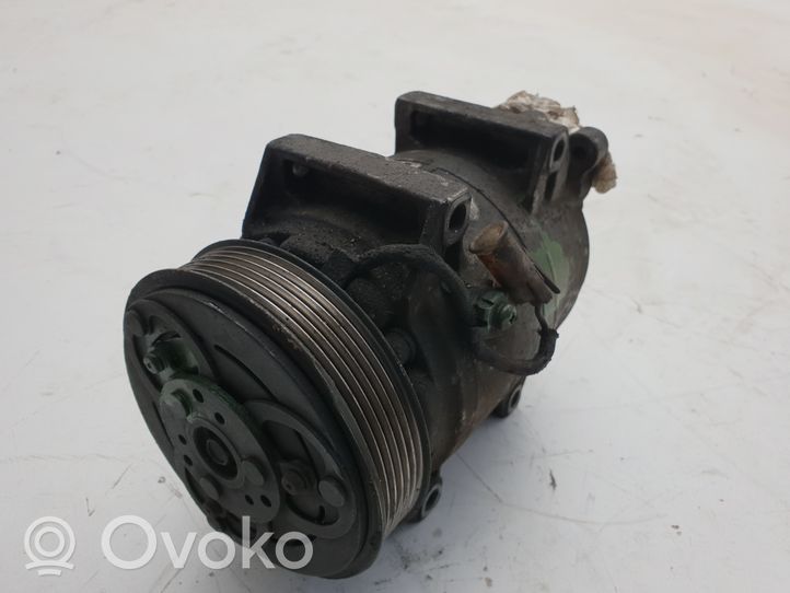 Volvo V70 Kompresor / Sprężarka klimatyzacji A/C P0319008