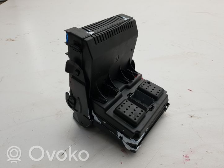 Volvo XC90 Fuse module 28062211