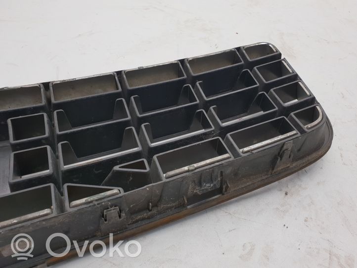 Volvo XC90 Atrapa chłodnicy / Grill 30678983