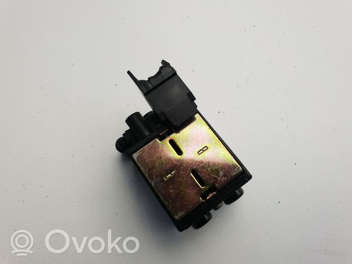 BMW 7 E38 Seat control module 8385632