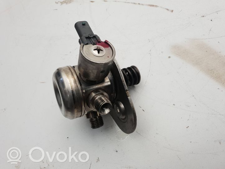 BMW 2 F22 F23 Mekaaninen polttoainepumppu 7584461