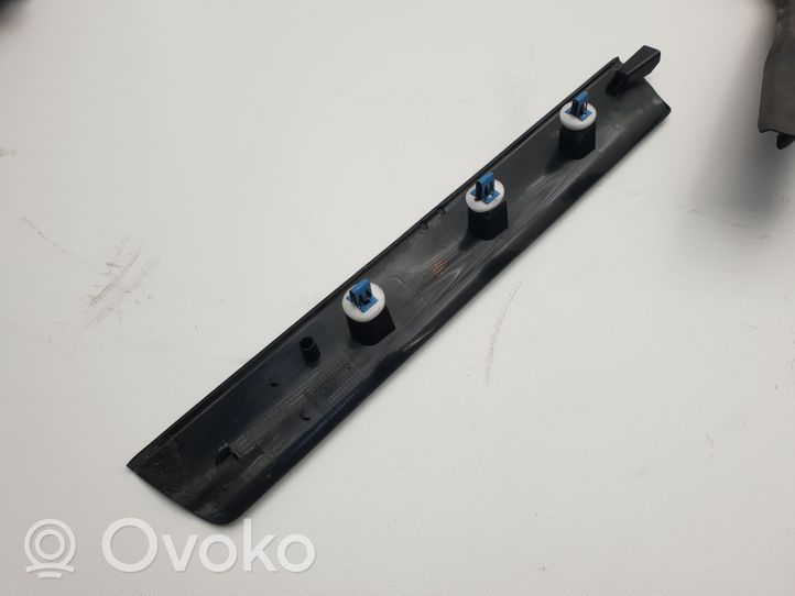 Volvo XC70 Front sill trim cover 