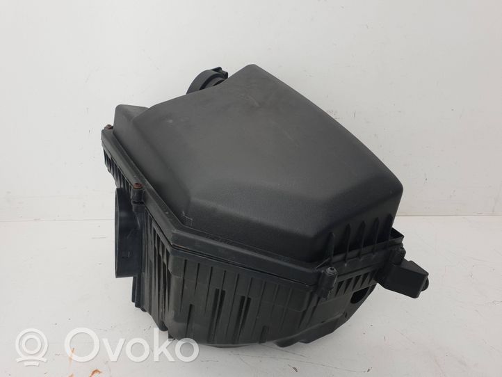 Volvo XC70 Boîtier de filtre à air 30748207