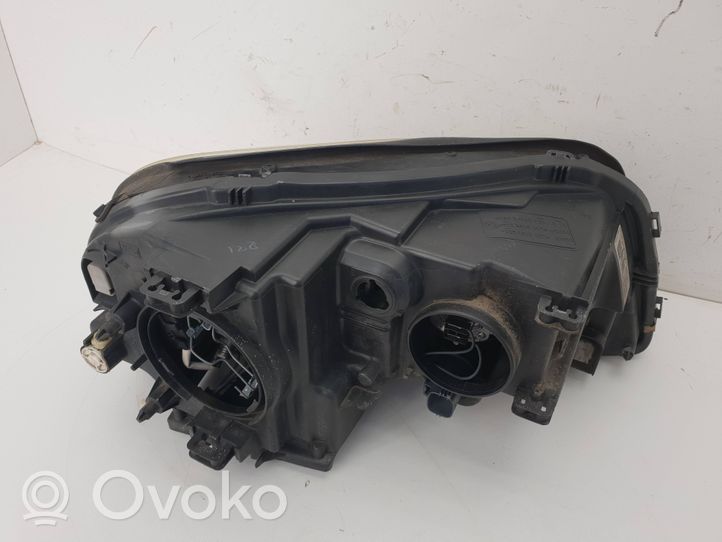 Volvo XC90 Lampa przednia 30678598