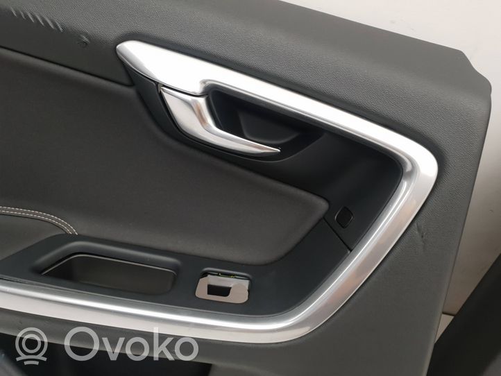 Volvo V60 Fotele / Kanapa / Boczki / Komplet 30727860