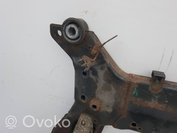 Volvo V60 Belka osi przedniej 31317375