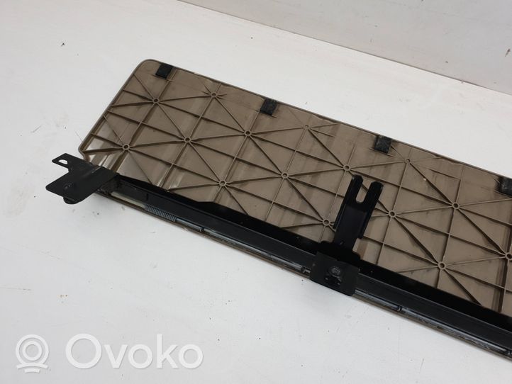 Volvo XC90 Dolny panel schowka koła zapasowego 08641116