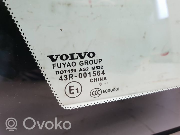 Volvo V60 Szyba karoseryjna tylna E000001