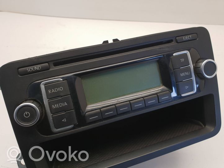 Volkswagen Golf V Connettore ISO universale per autoradio 1K0035156B