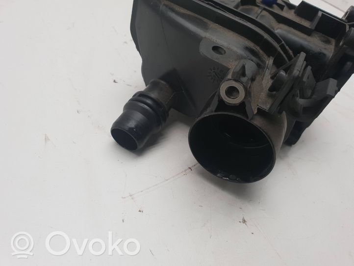 Peugeot 208 Termostat / Obudowa termostatu 9812131480