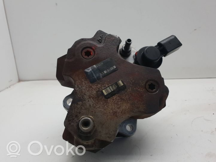 BMW X3 E83 Pompe d'injection de carburant à haute pression 7798333