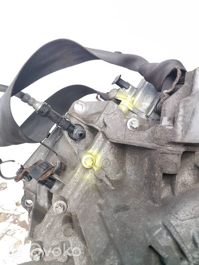 Opel Astra J Supporto di montaggio scatola del cambio 13248569