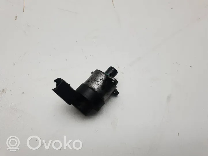 BMW X3 E83 Kraftstoffdrucksensor 0928400560