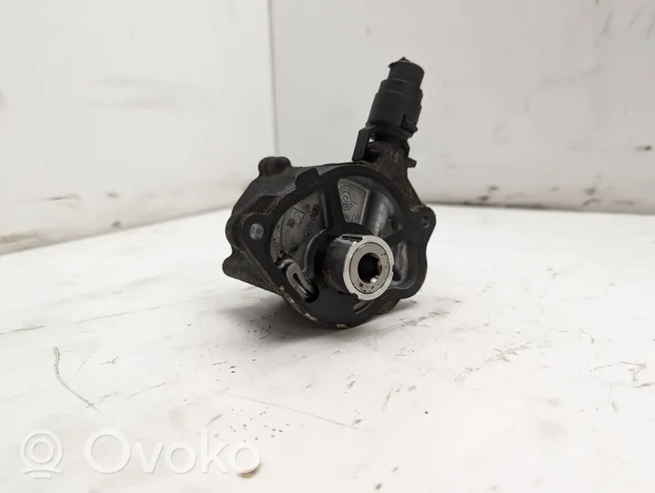 Mercedes-Benz ML W164 Vacuum pump GD01495