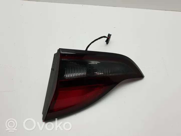 Opel Zafira C Luces portón trasero/de freno 39028597