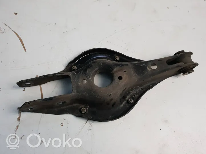 BMW 1 F20 F21 Triangle bras de suspension supérieur arrière 6867540