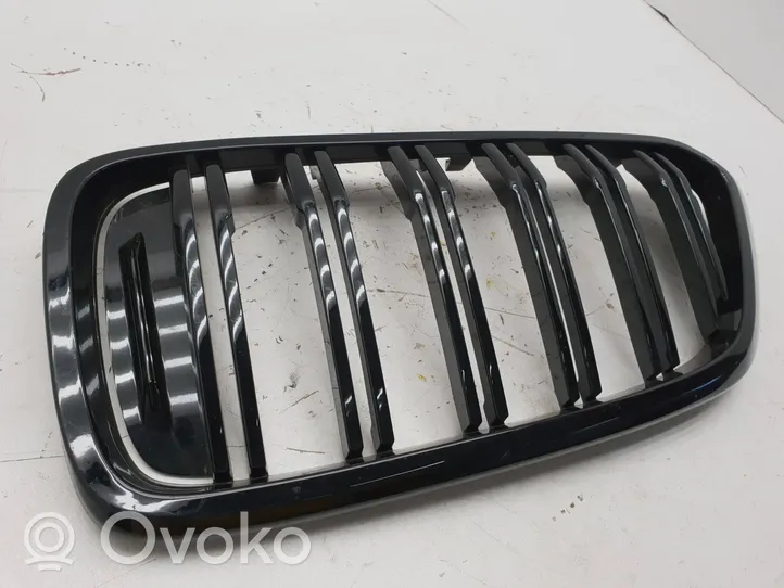 BMW 6 G32 Gran Turismo Grille calandre supérieure de pare-chocs avant A171222