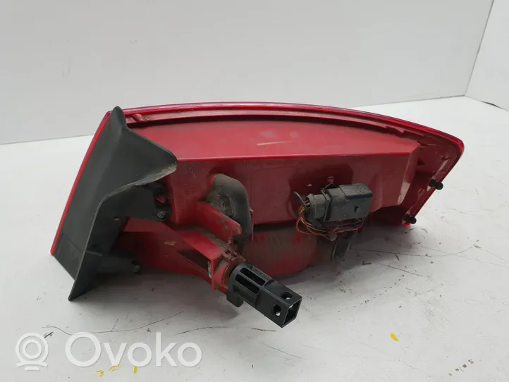 Audi A5 8T 8F Lampa tylna 8T0945095D