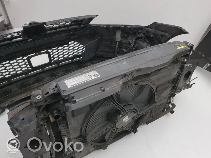 Volkswagen Golf VII Комплект бампера 5G0807221LR