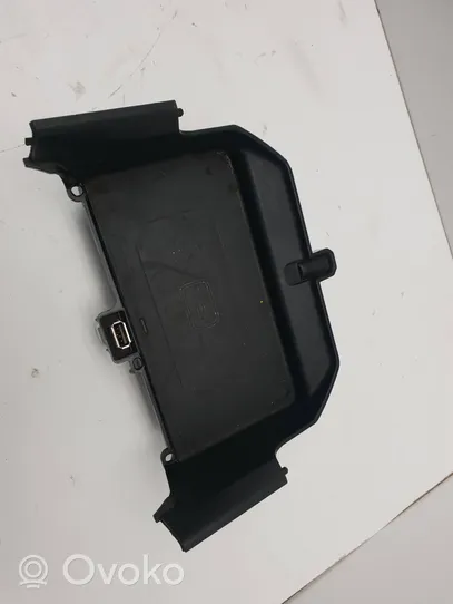 BMW 5 G30 G31 Wireless charging module 6801509