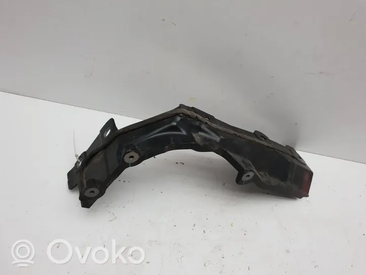 BMW 2 F22 F23 Kita variklio skyriaus detalė 7331242