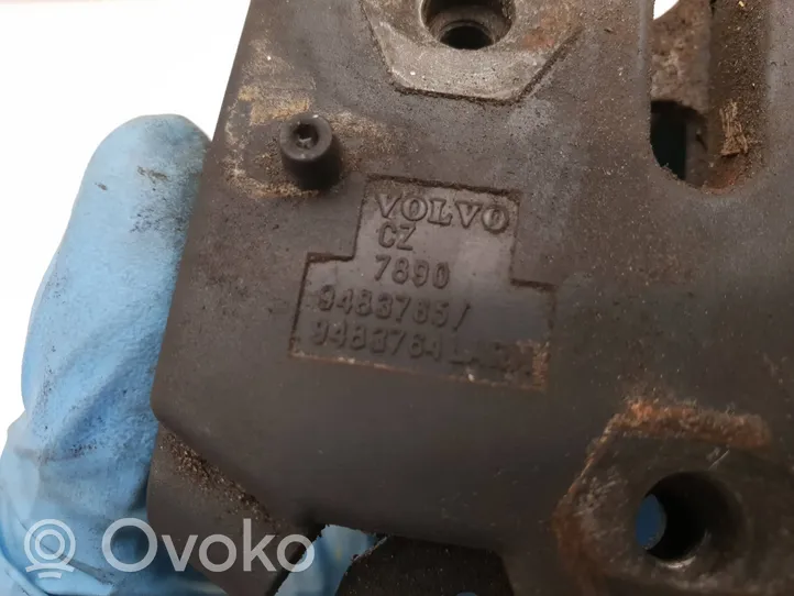 Volvo XC90 Konepellin lukituksen vastakappale 94837641