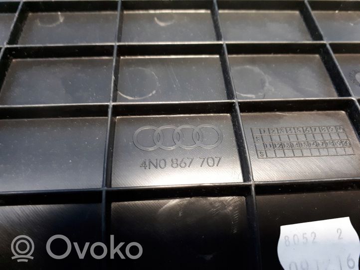 Audi A8 S8 D5 Kita bagažinės apdailos detalė 4N0867707