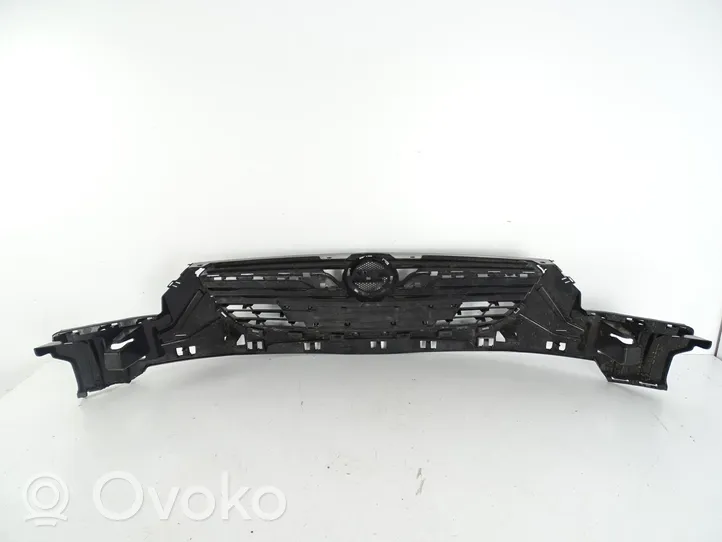 Opel Crossland X Grille calandre supérieure de pare-chocs avant 475498858