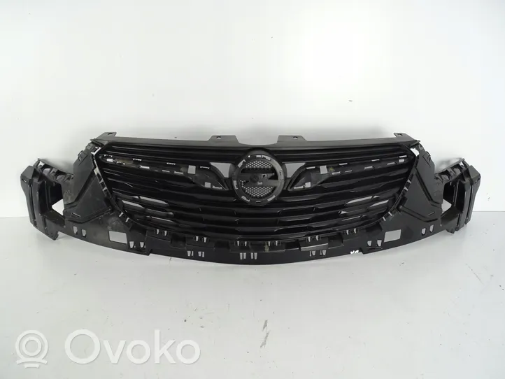 Opel Crossland X Etupuskurin ylempi jäähdytinsäleikkö 475498858