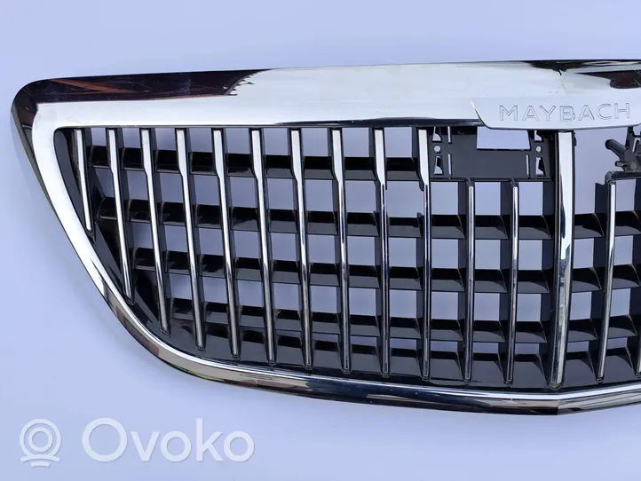 Mercedes-Benz S X222 Maybach Maskownica / Grill / Atrapa górna chłodnicy A2228805202