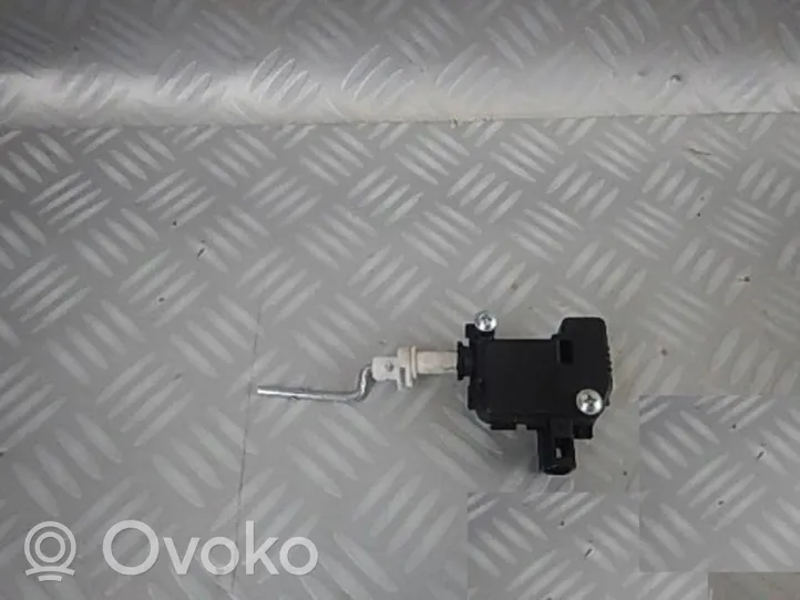 Volkswagen Touran II Fuel tank cap lock motor 