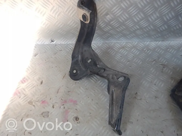 Audi A6 Allroad C6 Radiator mount bracket 