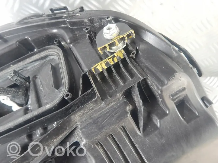 Mercedes-Benz E W213 Lampa przednia A2139067509