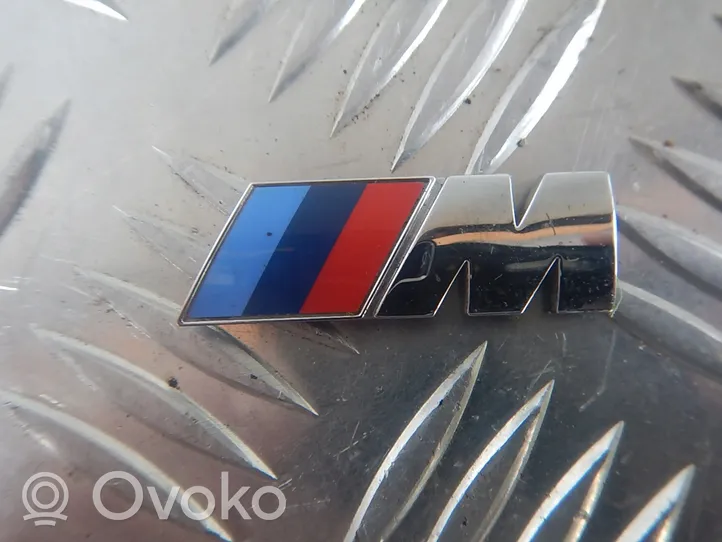 BMW 4 F32 F33 Listwa / Nakładka na błotnik przedni 8058882