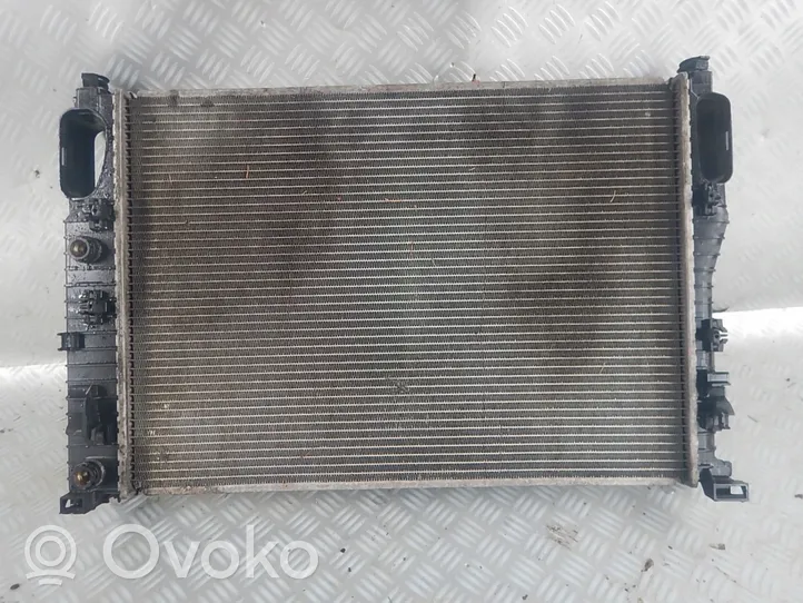 Mercedes-Benz CLS C218 X218 Radiateur de refroidissement A2115003402