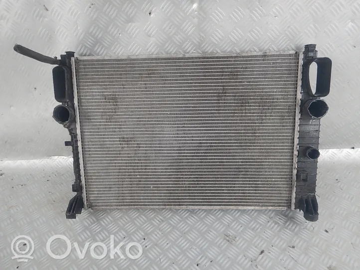 Mercedes-Benz CLS C218 X218 Radiateur de refroidissement A2115003402