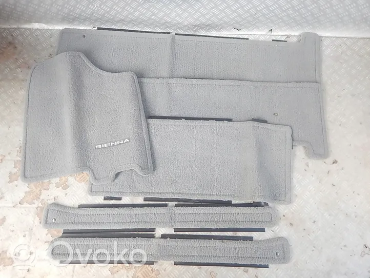 Toyota Sienna XL30 III Kit tapis de sol auto 