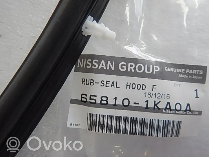 Nissan Juke I F15 Goma del compartimiento del motor 658101KA0A