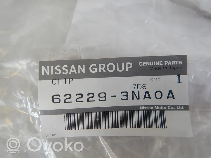 Nissan Leaf I (ZE0) Support de montage de pare-chocs avant 622293NA0A