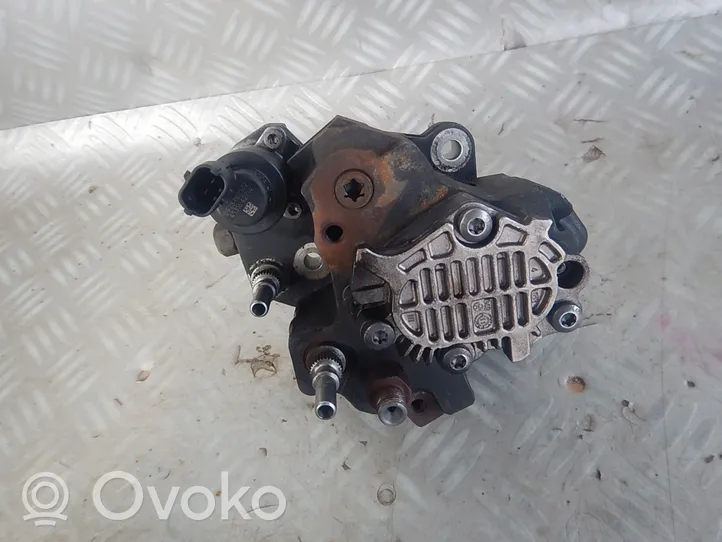 Renault Trafic II (X83) Pompe d'injection de carburant à haute pression 0986437302