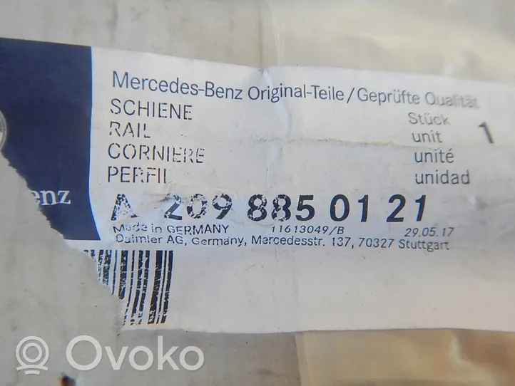Mercedes-Benz CLK A209 C209 Uchwyt / Mocowanie zderzaka tylnego A2098850121