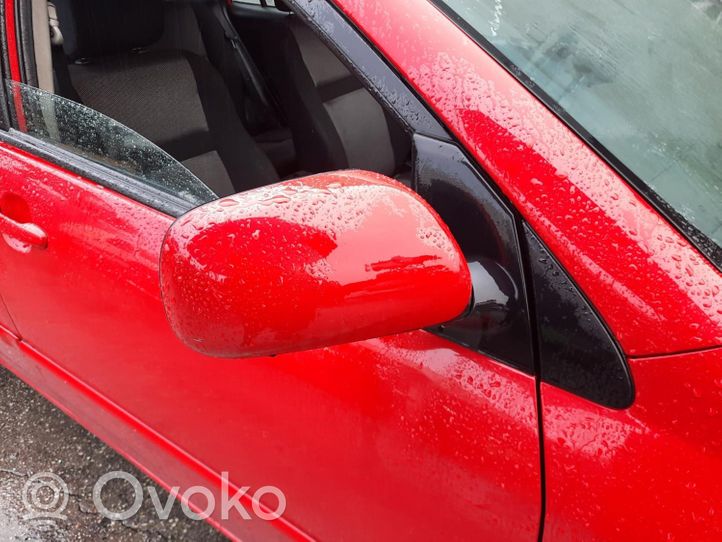 Toyota Corolla Verso E121 Elektryczne lusterko boczne drzwi przednich 8790102170