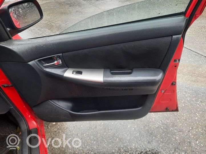 Toyota Corolla Verso E121 Apmušimas priekinių durų (obšifke) 6765002280B3