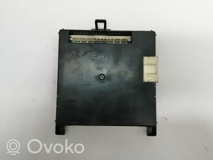 Toyota Yaris Sterownik / Moduł ECU 892210D400