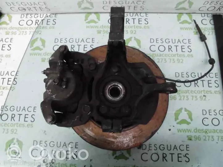 Nissan Tiida C11 Fuso a snodo con mozzo ruota anteriore 40014ED000