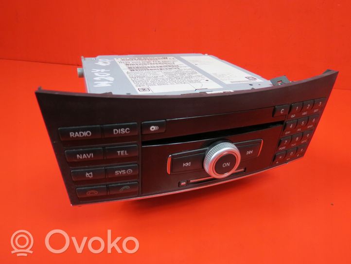 Mercedes-Benz E A207 Panel / Radioodtwarzacz CD/DVD/GPS 