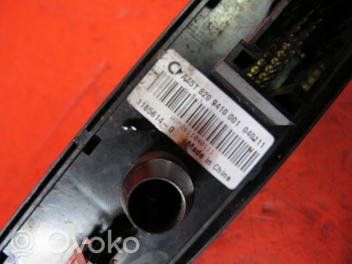 Smart ForTwo II Przycisk świateł awaryjnych A4518209410