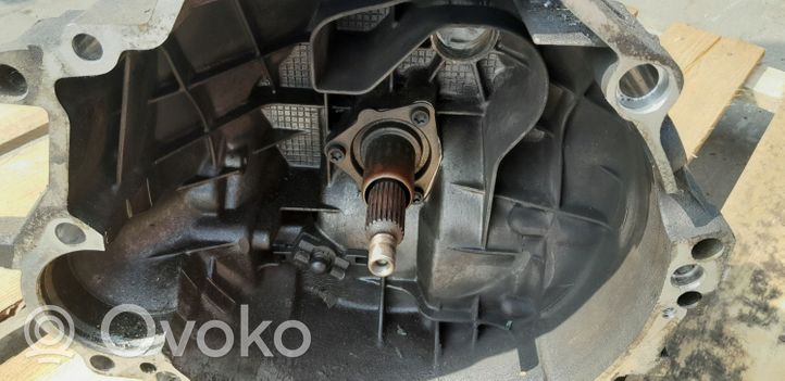 Audi A4 S4 B5 8D Manualna 5-biegowa skrzynia biegów DVP